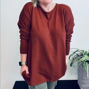 Oversized rust pocket sweater